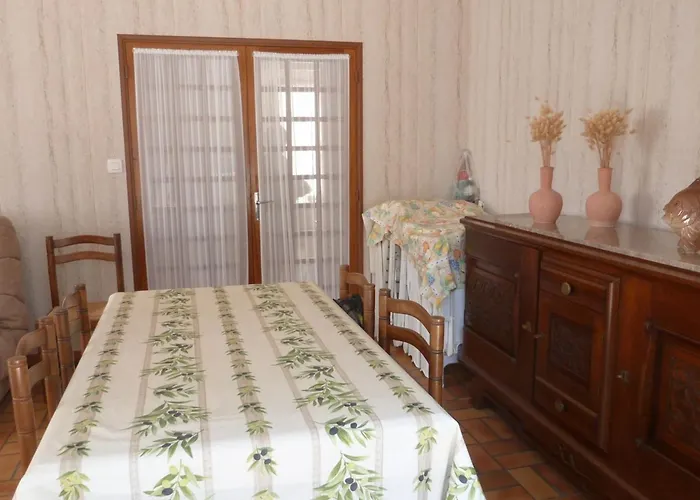 Сasa de vacaciones Maison A 100m De La Plage, Parc Du Rocher, Pour 4/5 Pers. - Fr-1-194-354 *