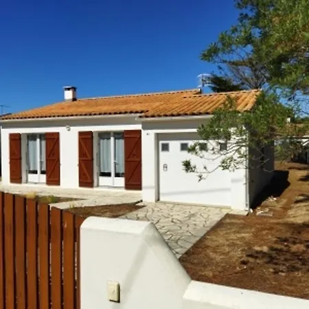 Hébergement de vacances Maison A 100m De La Plage, Parc Du Rocher, Pour 4/5 Pers. - Fr-1-194-354 *