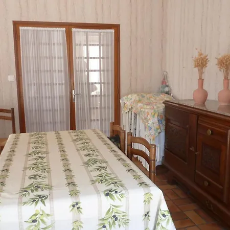 Holiday home Maison A 100m De La Plage, Parc Du Rocher, Pour 4/5 Pers. - Fr-1-194-354 *