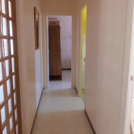 Hébergement de vacances Maison A 100m De La Plage, Parc Du Rocher, Pour 4/5 Pers. - Fr-1-194-354 *