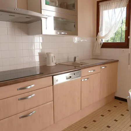 Maison A 100m De La Plage, Parc Du Rocher, Pour 4/5 Pers. - Fr-1-194-354 Holiday home *