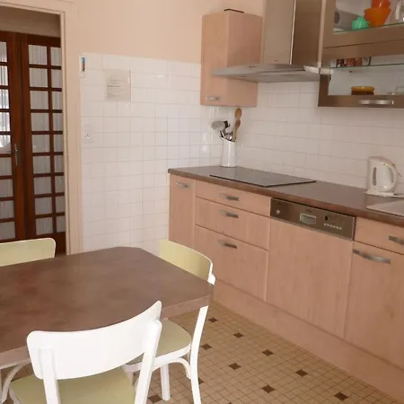 Maison A 100m De La Plage, Parc Du Rocher, Pour 4/5 Pers. - Fr-1-194-354 Holiday home