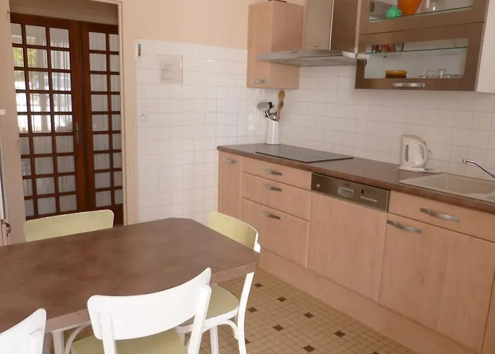 Maison A 100m De La Plage, Parc Du Rocher, Pour 4/5 Pers. - Fr-1-194-354 Hébergement de vacances