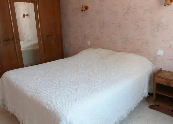 Maison A 100m De La Plage, Parc Du Rocher, Pour 4/5 Pers. - Fr-1-194-354 Hébergement de vacances