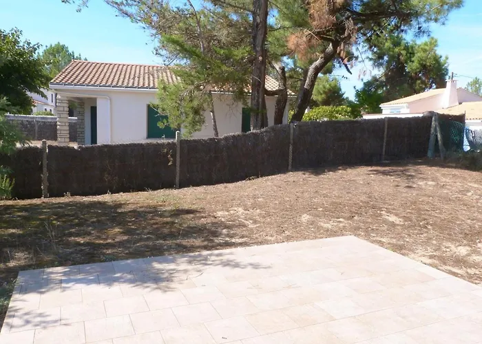 Maison A 100m De La Plage, Parc Du Rocher, Pour 4/5 Pers. - Fr-1-194-354 Hébergement de vacances